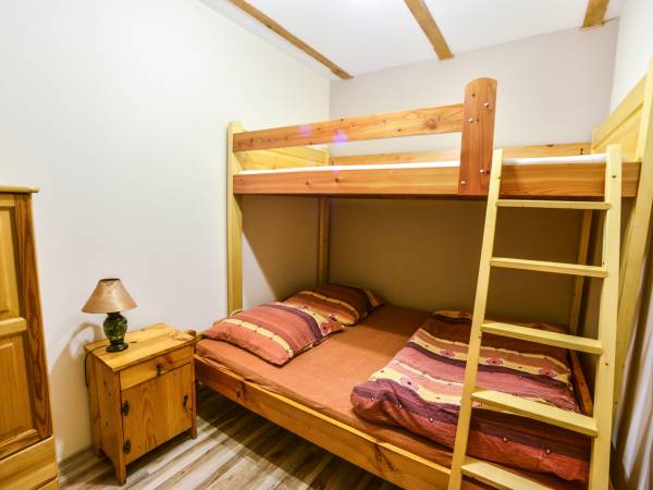 Pod Modrzewiem - sypialnia2