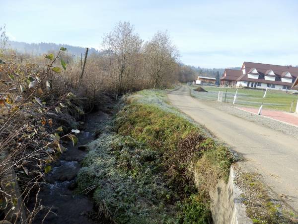potok przed pensjonatem
