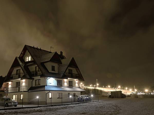 Pensjonat U Marii nocą