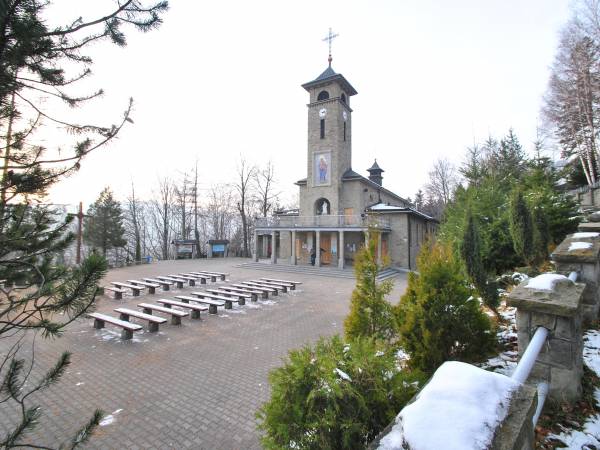 Sanktuarium Matki Bożej Królowej Polski W Szczyrku Na Górce Szczyrk Msze Godziny Mszy