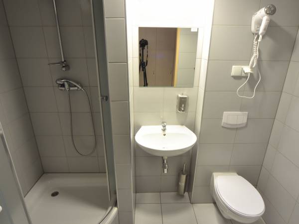 Łazienka w pokoju 2 lub 3 osobowym