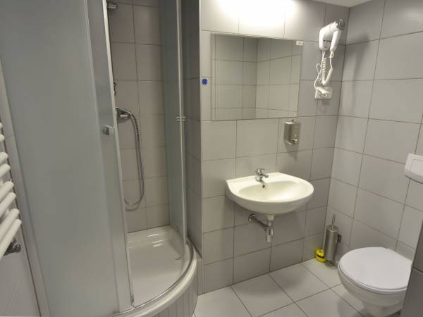 Łazienka w pokoju 2 lub 3 osobowym