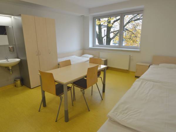 Pokój 4 osobowy bez łazienki