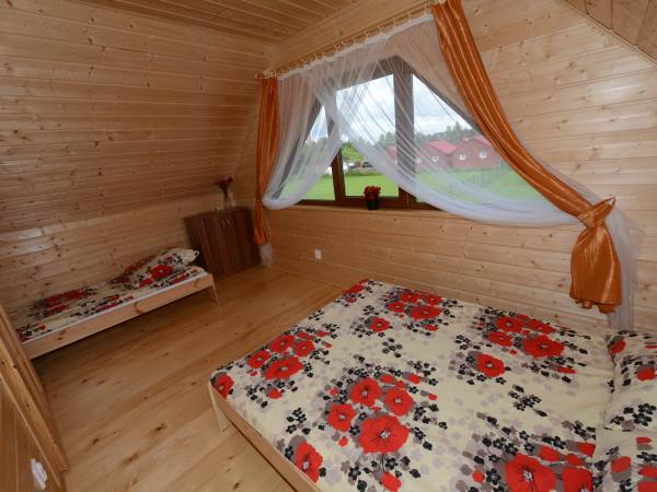 Domek wewnątrz – sypialnia zachodnia