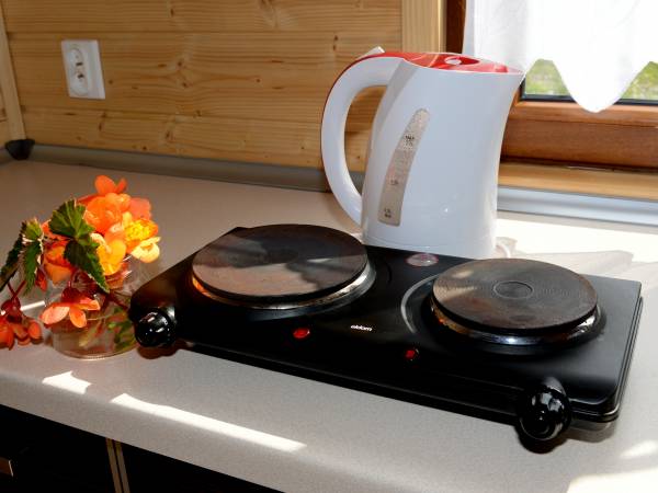 Domek wewnątrz – aneks kuchenny