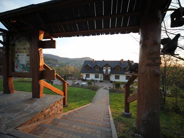 Mileżówka brama wejściowa