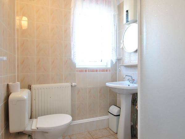 łazienka do pokoju 2-osobowego na piętrze