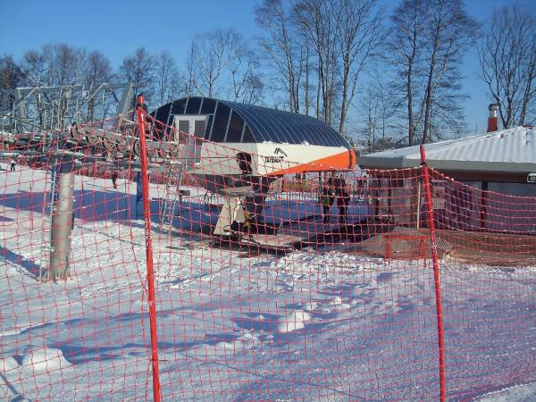 Stok / wyciąg krzesełkowy w odl. ok. 500 m