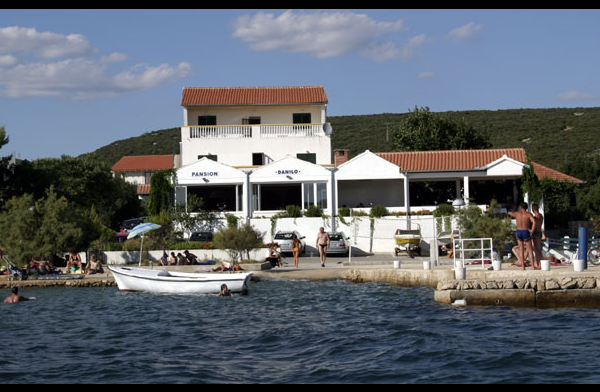 Pensjonat Danilo /apartamenty nad samym morzem!