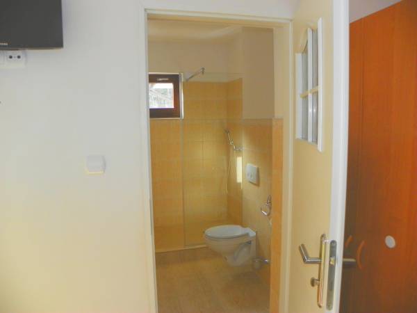 Dom Gościnny i domki Andy