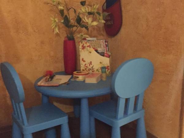 Kącik dla dziecka przygotowane ,puzle malowanki,bajki dla dzieci