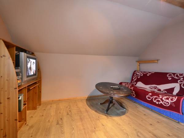 Pokoj z wersalka dla dwoch osob