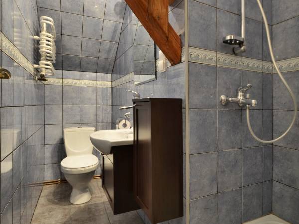 Łazienka w dwojce gdzie jest wersalka