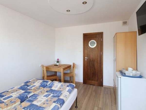 Nr 9 - pokój 2-osobowy, wschodni, z tarasem