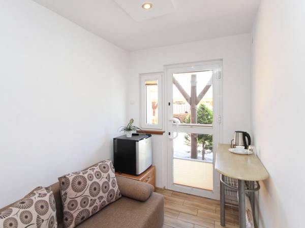 Nr 12 - pokój 1/2-osobowy, wschodni, z wyjściem na ogród