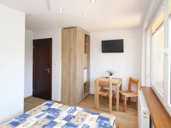 Nr 3 - pokój 2-osobowy, południowy, z balkonem