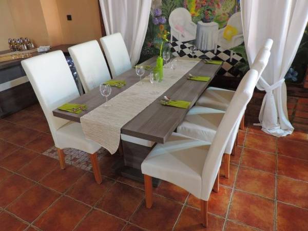 6/4 Restaurant & Pizza