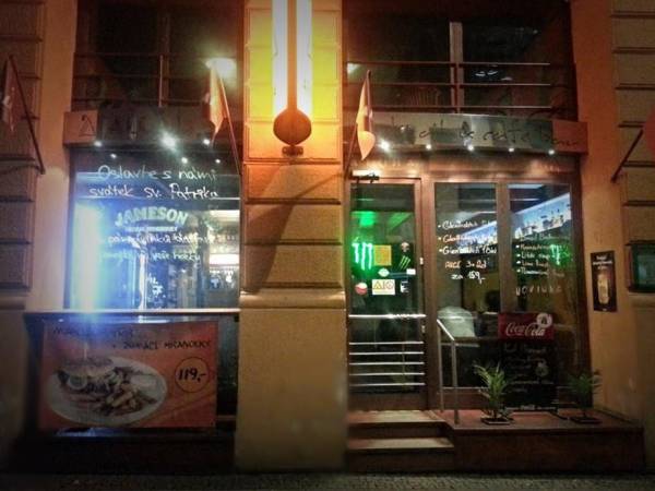 Aloha Cocktail & Cafe Bar