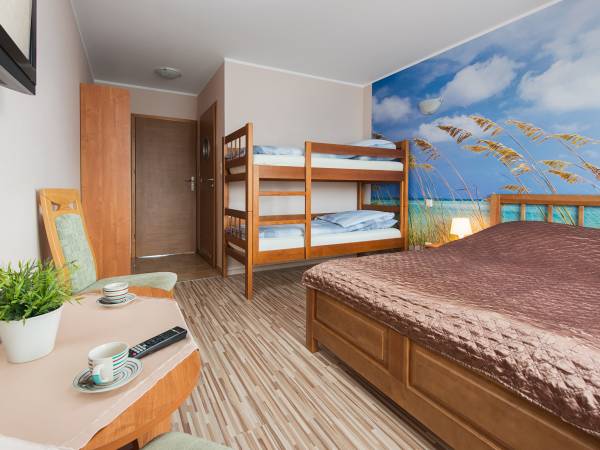 Pokoj 4os z łazienką i balkonem 