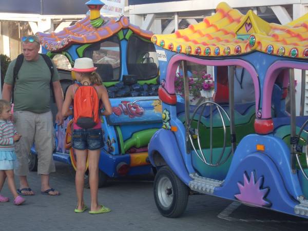 Promenada w Mikołajkach-ok. 10 min. pieszo do Mazurskiej Chaty