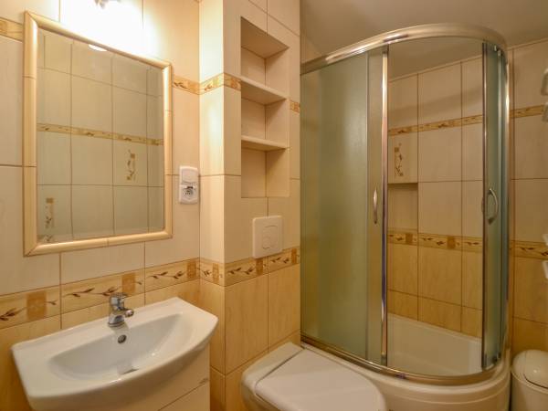 łaziemka pokój pomarańczowy