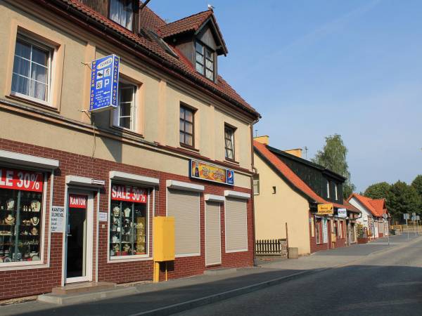 Budynek od strony ulicy