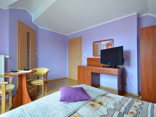 JAGA Jadwiga Kwiatkowska