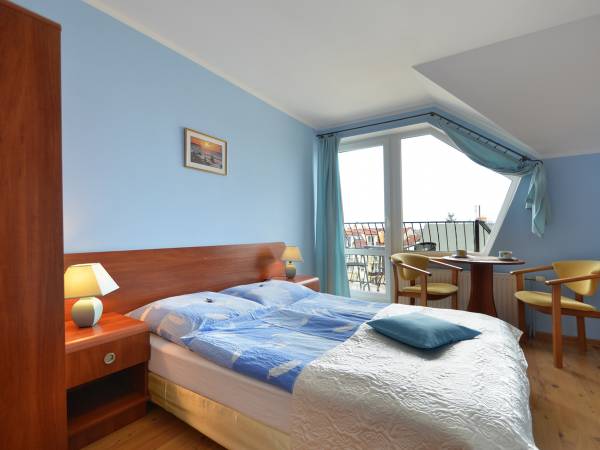 pokój 2 osobowy z łazienką i balkonem