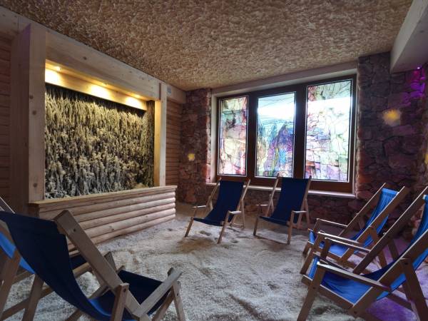 Grota solna z tężnią