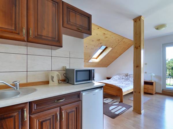 2 os poddasze + aneks + balkon