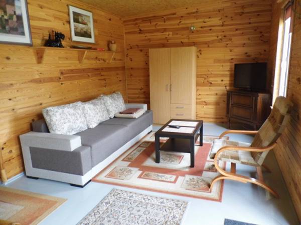 Domki letniskowe z basenem i dostępem do prywatnej plaży