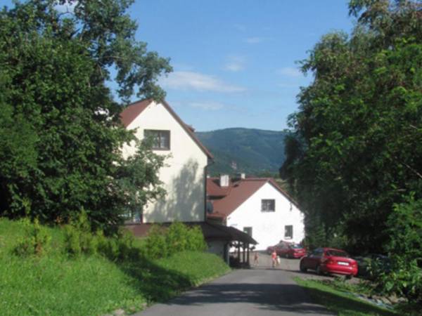 Widok od strony wjazdu