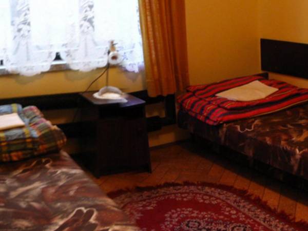 Pokój 2-osobowy z łazienką na korytarzu