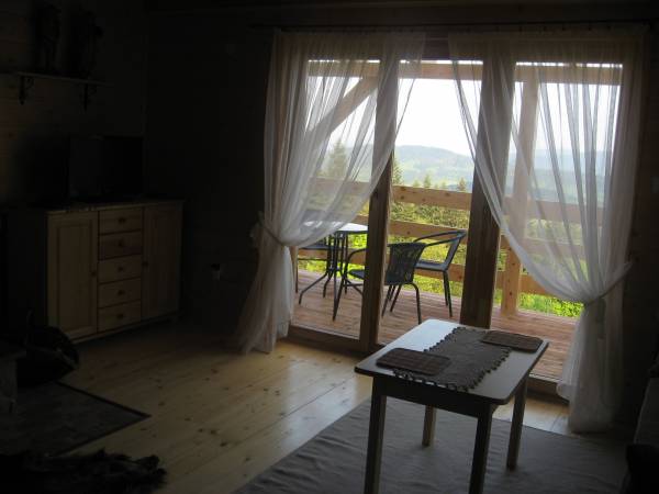 salon w domku z bala