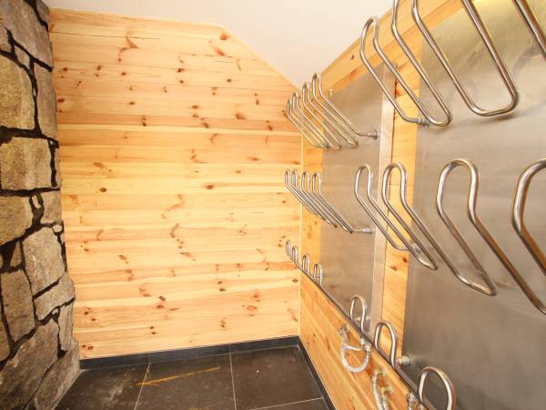 SUSZARNIA NARCIARSKA