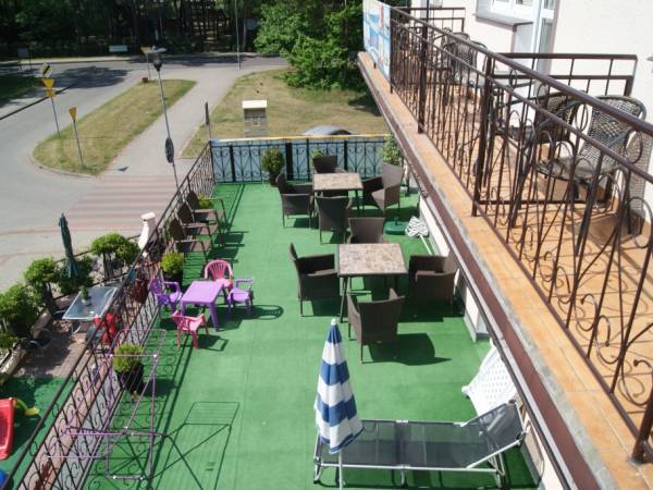 Widok na taras oraz duże balkony.