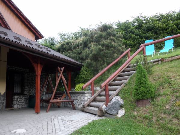 Wejście dla gości z huśtawką