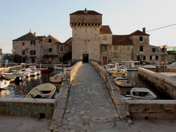 Enelani Apartamenty - tuż obok Trogiru!