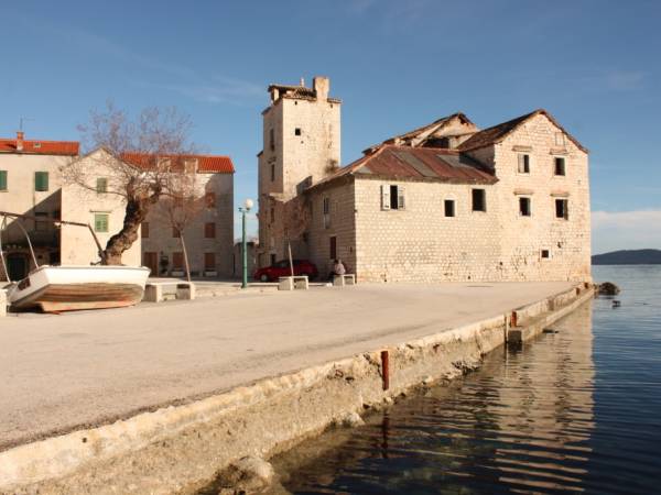 Enelani Apartamenty - tuż obok Trogiru!