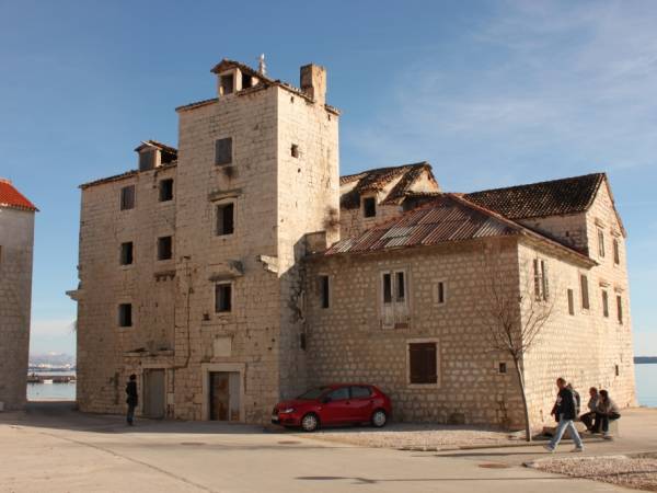 Enelani Apartamenty - tuż obok Trogiru!