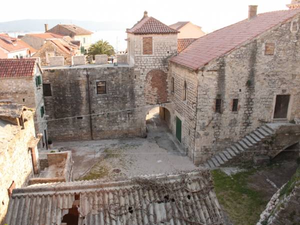 Enelani Apartamenty - tuż obok Trogiru!