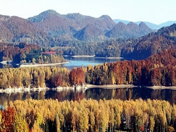 Zalew Soliński jesienią