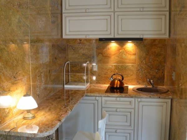 Bursztynowy i Tropikalny