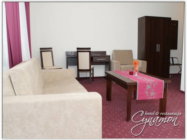  Hotel Cynamon