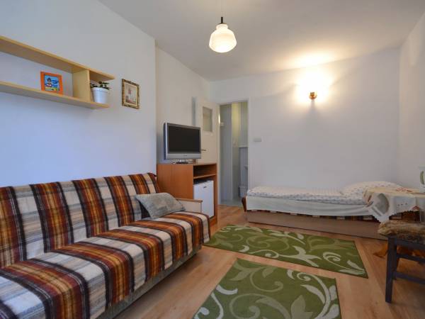 pokó jnr3,2-3 osobowy ,parter