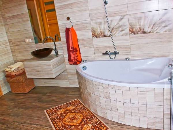 Łazienka dostępna dla gości