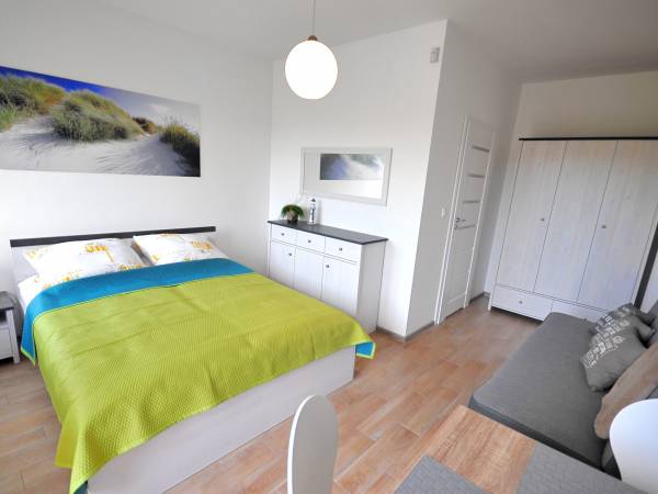 Pokój 2-3 osobowy z łazienką i tarasem z wyjściem do ogrodu