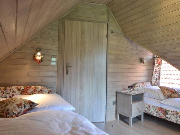 Sypialnia nr 1 z balkonem z widokiem na góry i Gondolę