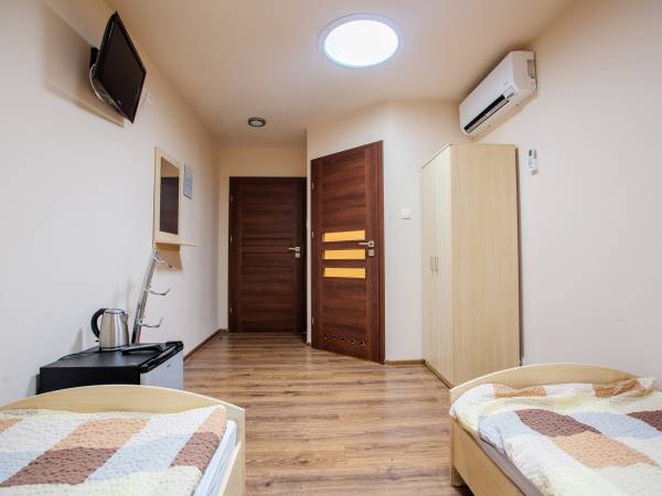 Pokoje i Restauracja Złoty Kurczak