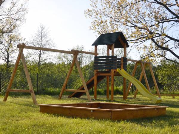 Lato Gąski - Drewniane domki letniskowe